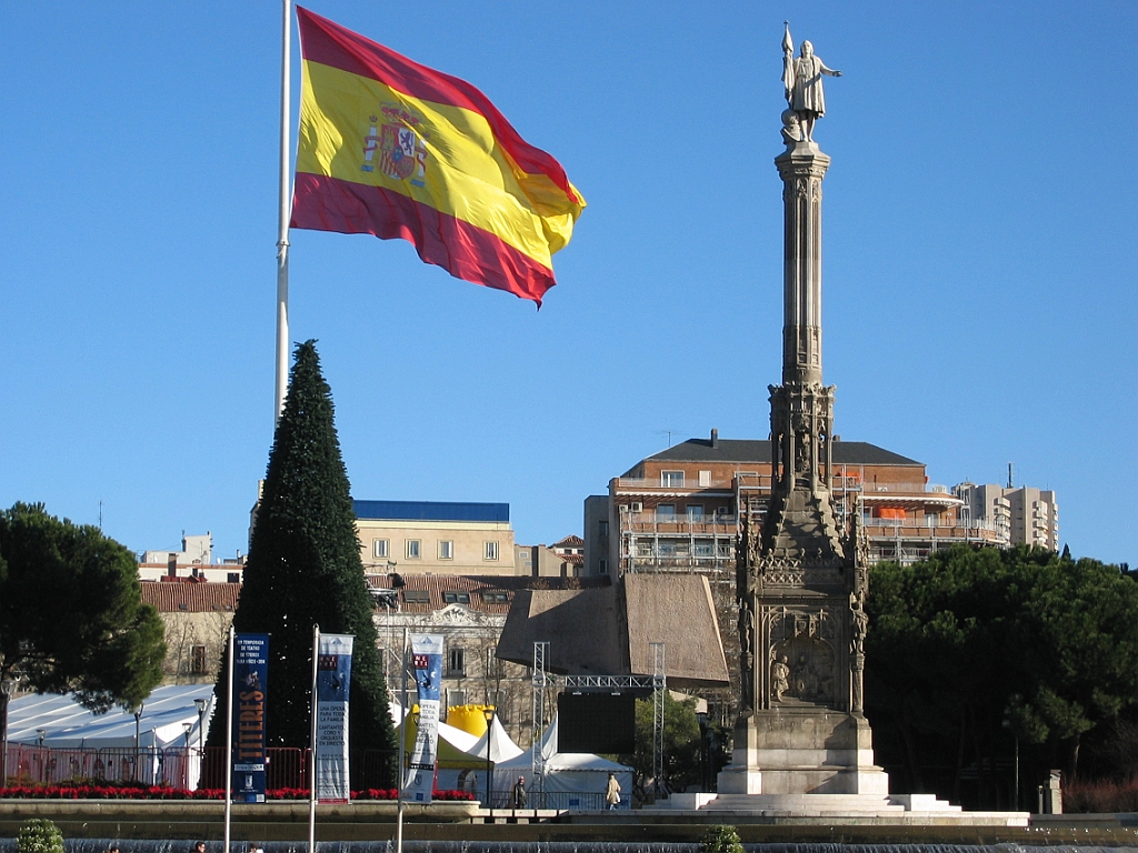 034 - Plaza de Colon.jpg